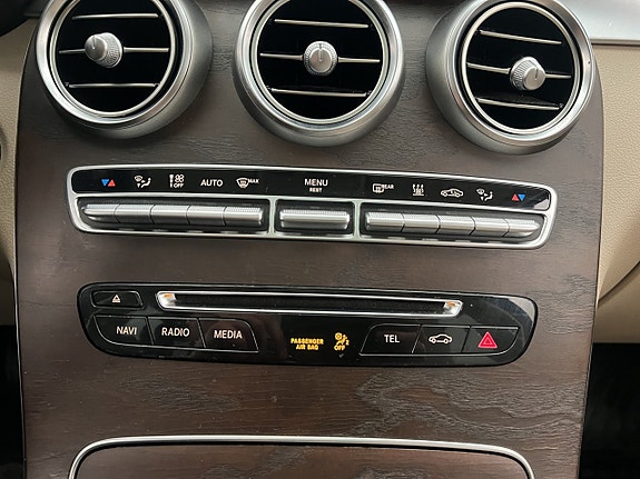 Mercedes-Benz GLC220 d 25 of 30
