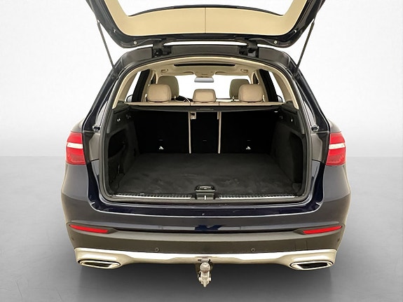 Mercedes-Benz GLC220 d 30 of 30