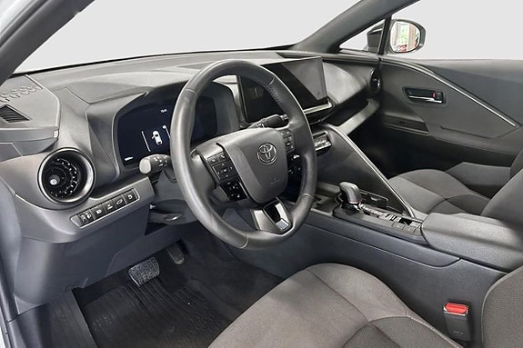 Toyota C-HR 7 of 11