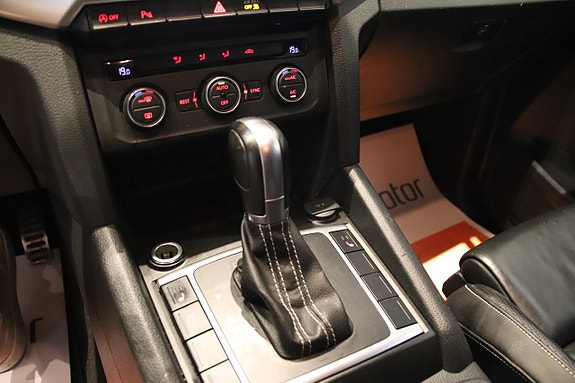 Volkswagen Amarok 15 of 18