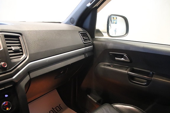 Volkswagen Amarok 14 of 18