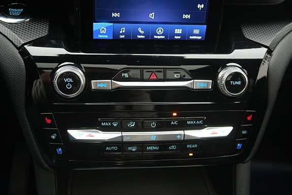 Ford Explorer 20 of 24