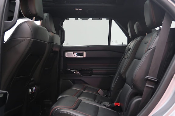 Ford Explorer 5 of 5