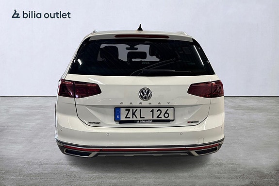 Volkswagen Passat Alltrack 5 of 29
