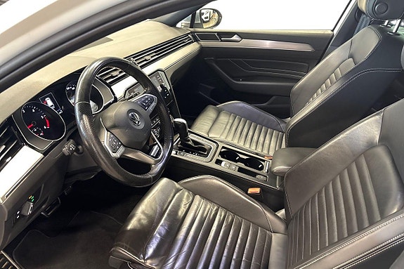 Volkswagen Passat Alltrack 10 of 29