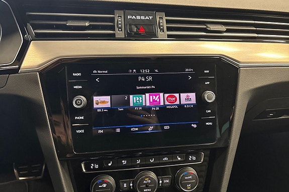 Volkswagen Passat Alltrack 16 of 29