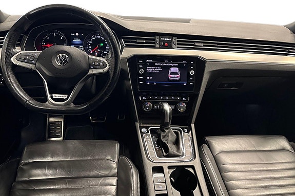 Volkswagen Passat Alltrack 11 of 29