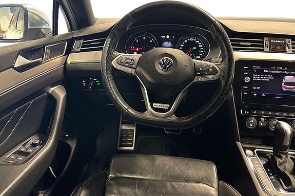 Volkswagen Passat Alltrack 12 of 29
