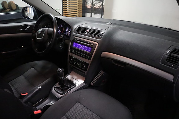 Skoda Octavia 12 of 25