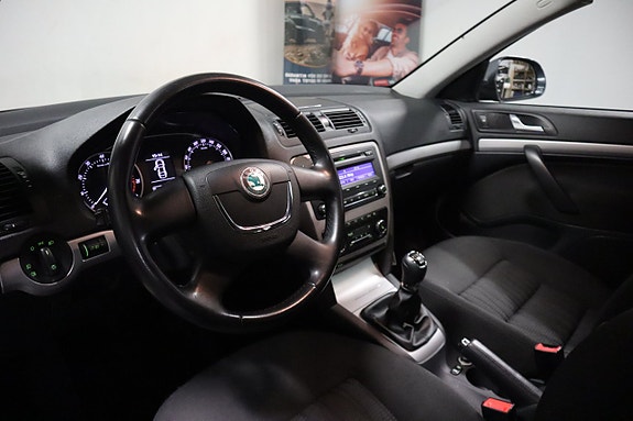 Skoda Octavia 8 of 25