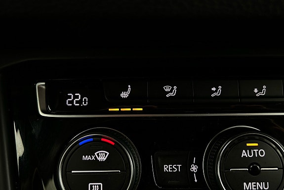 Volkswagen Touran 18 of 24