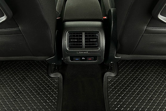 Volkswagen Touran 19 of 24