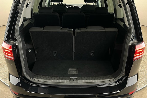 Volkswagen Touran 15 of 24