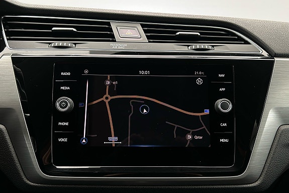 Volkswagen Touran 8 of 24