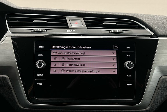 Volkswagen Touran 21 of 24