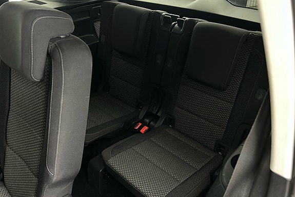 Volkswagen Touran 14 of 24
