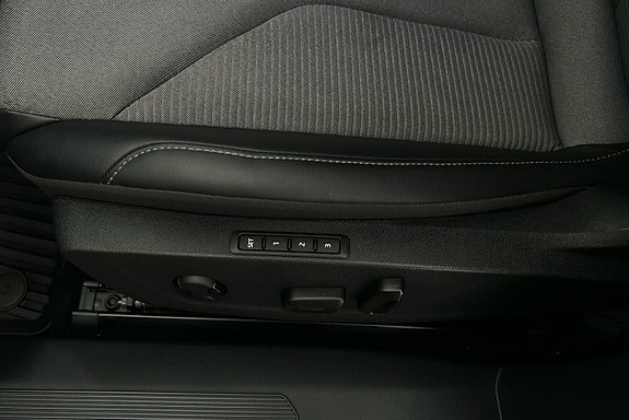 Skoda Enyaq 17 of 27
