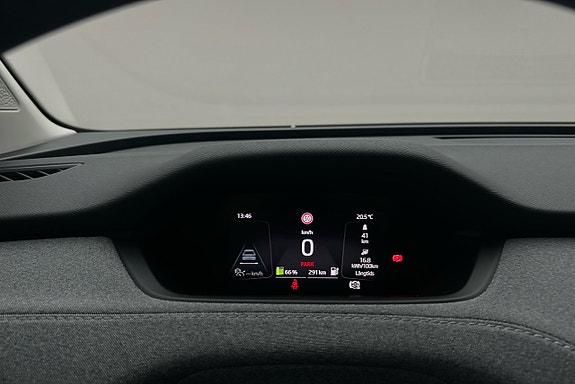 Skoda Enyaq 7 of 27