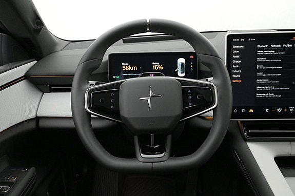 Polestar 4 7 of 27