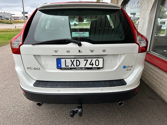 Volvo XC60 8 of 18