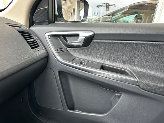 Volvo XC60 18 of 18