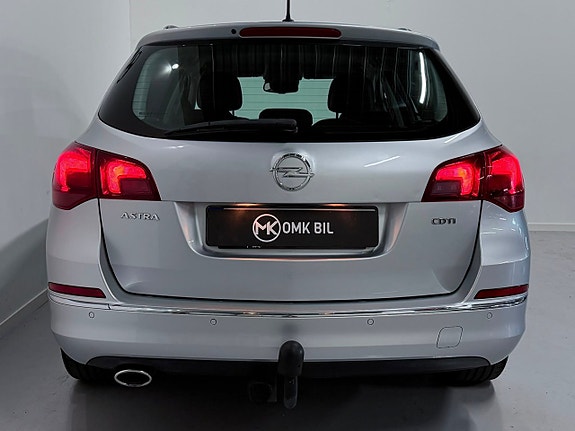 Opel Astra 10 of 27