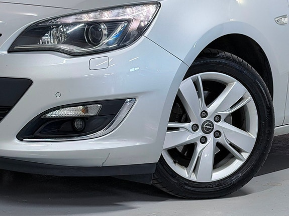 Opel Astra 8 of 27