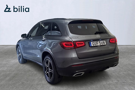 Mercedes-Benz GLC300 de 4 of 5