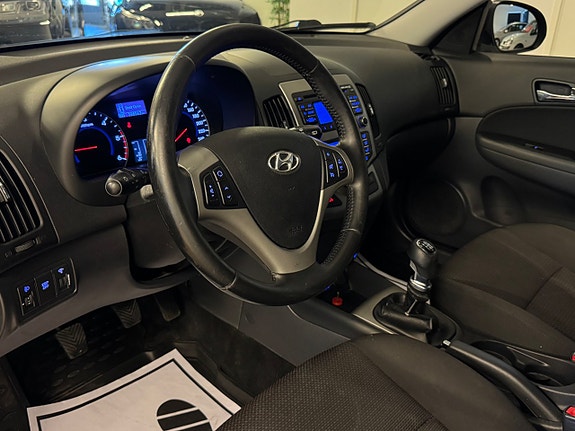 Hyundai i30 14 of 24