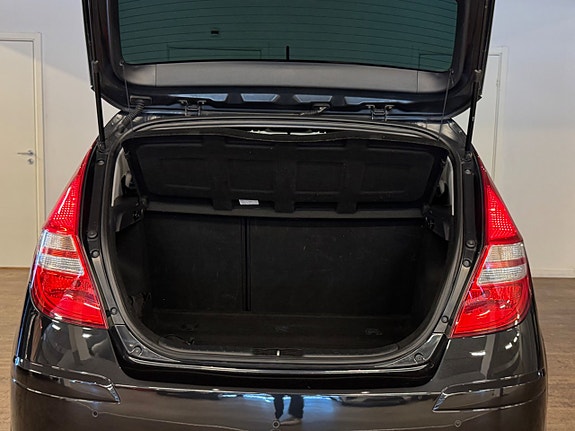 Hyundai i30 11 of 24