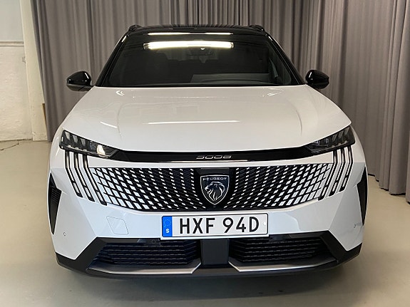 Peugeot 5008 2 of 21