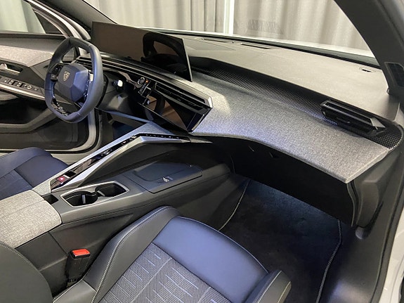 Peugeot 5008 16 of 21