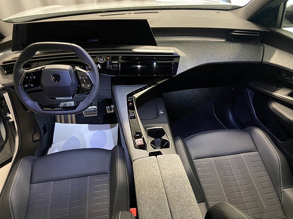 Peugeot 5008 10 of 21