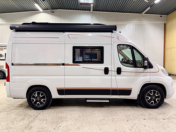 Robeta Ares 540 5-bältad 6-bäddar Popup-tak Lithium Solcell Inverter 4 of 30