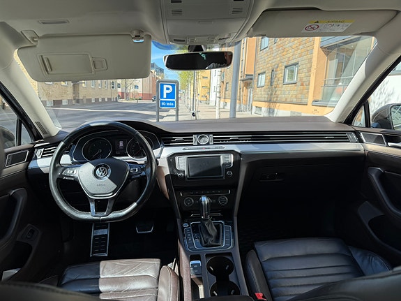 Volkswagen Passat 5 of 5