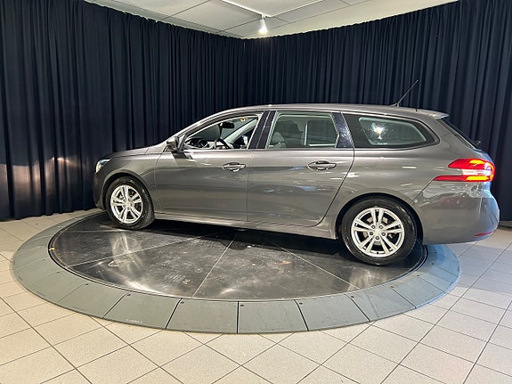 Peugeot 308 SW 5 of 5