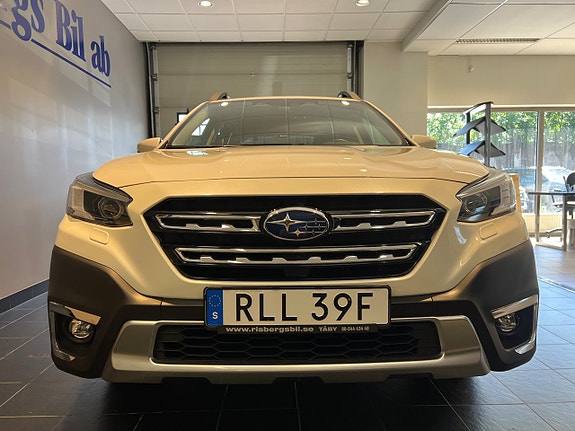 Subaru Outback 3 of 5