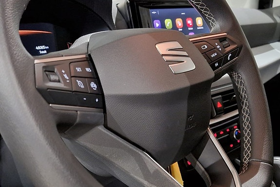 Seat Arona 9 of 14