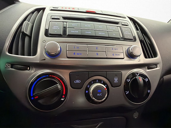 Hyundai i20 17 of 28