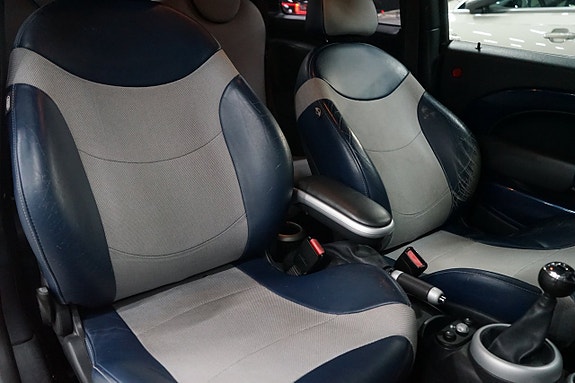 MINI Cooper 9 of 14