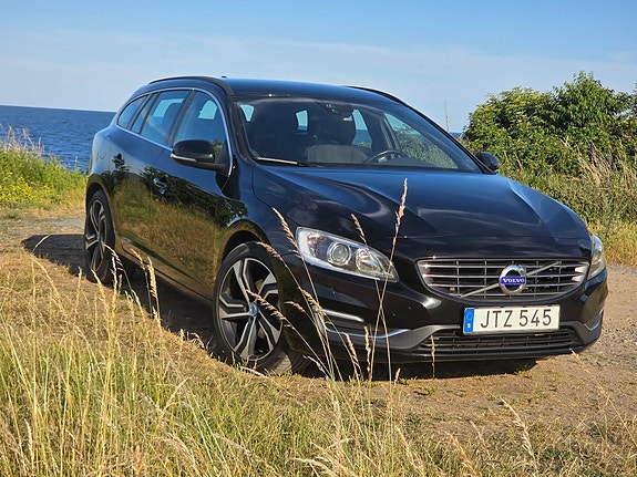Volvo V60 3 of 5