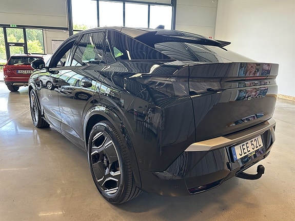 Peugeot 3008 4 of 5