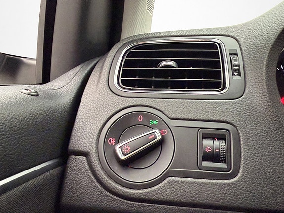 Volkswagen Polo 17 of 26