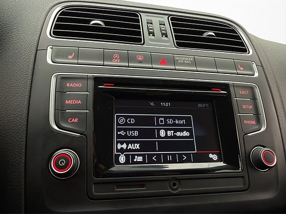 Volkswagen Polo 19 of 26