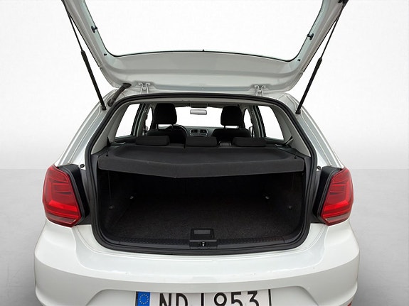 Volkswagen Polo 22 of 26