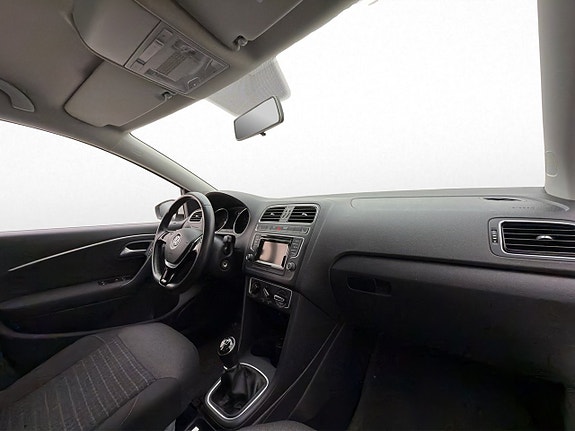 Volkswagen Polo 14 of 26