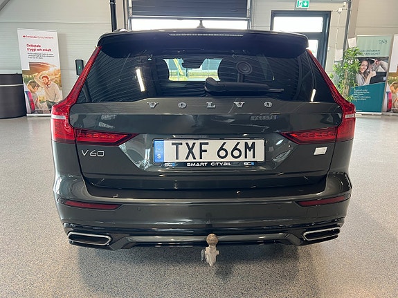 Volvo V60 4 of 5