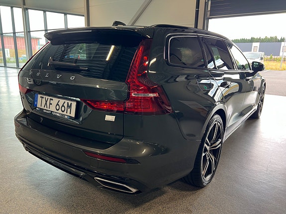 Volvo V60 3 of 5