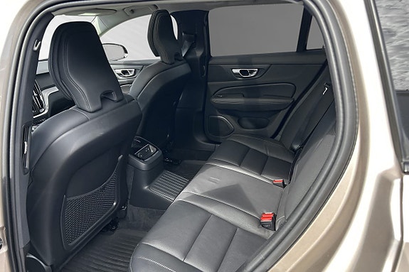 Volvo V60 9 of 13