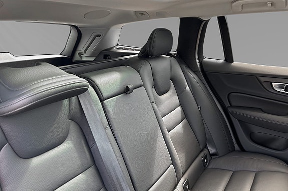 Volvo V60 12 of 13